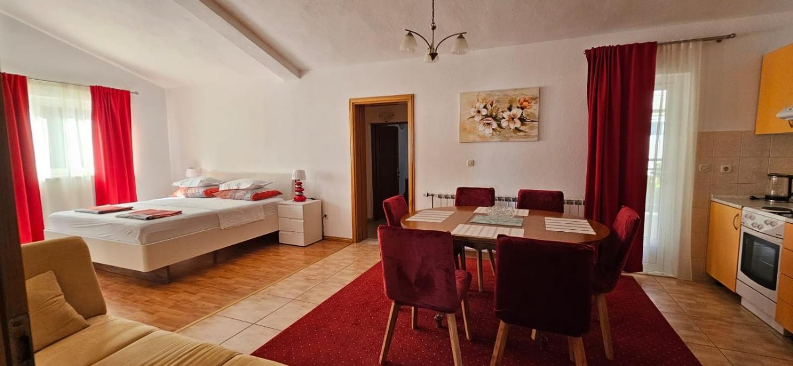 As Brela Hotel Eksteriør billede