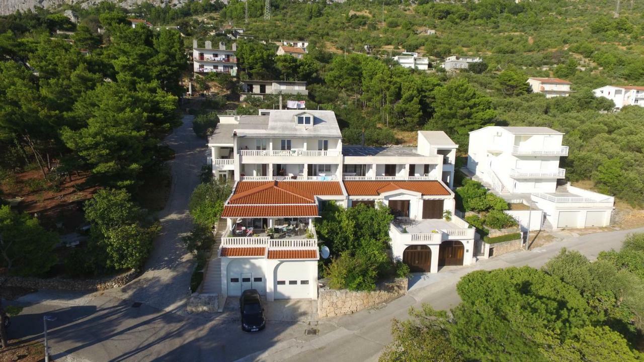 As Brela Hotel Eksteriør billede