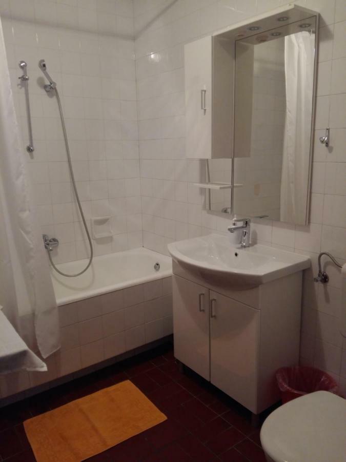 As Brela Hotel Eksteriør billede